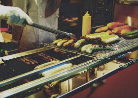 【閉店】SUPER HOTDOG!! 吉祥寺ハーモニカ横丁店